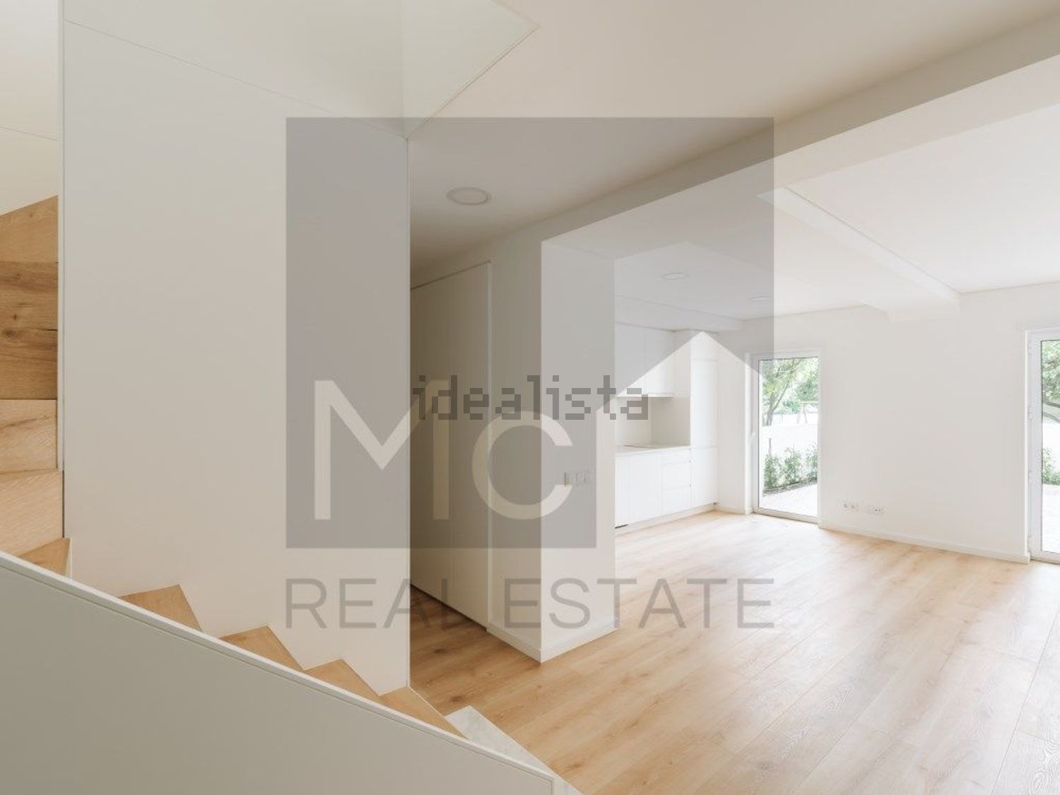 出租公寓 t3在Avenida General Roçadas, 72 b - 客厅