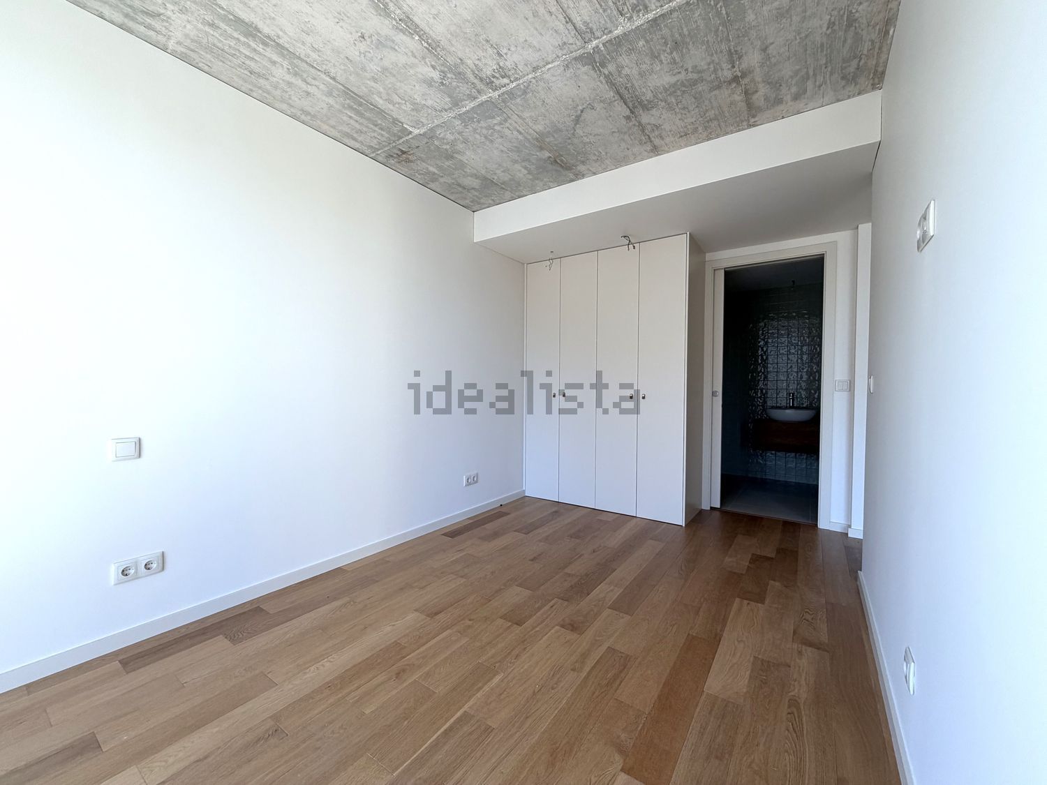 T0（单人公寓）出售在 Santa Clara e Castelo Viegas - 居住