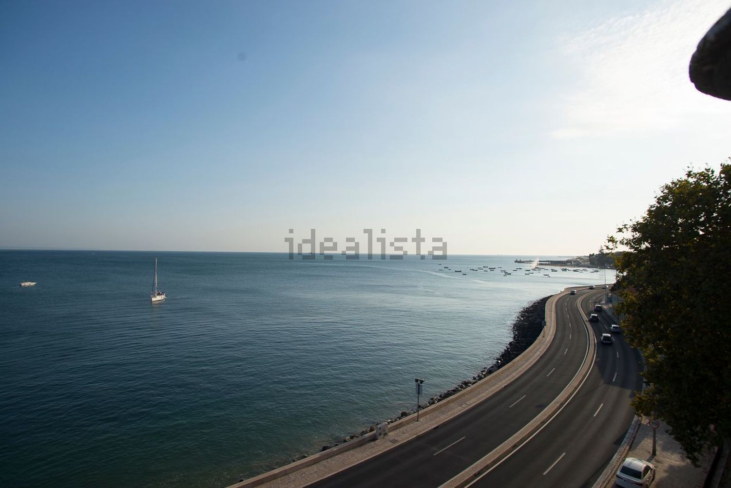 小楼房或独栋别墅出售在Avenida Marginal - 阳台