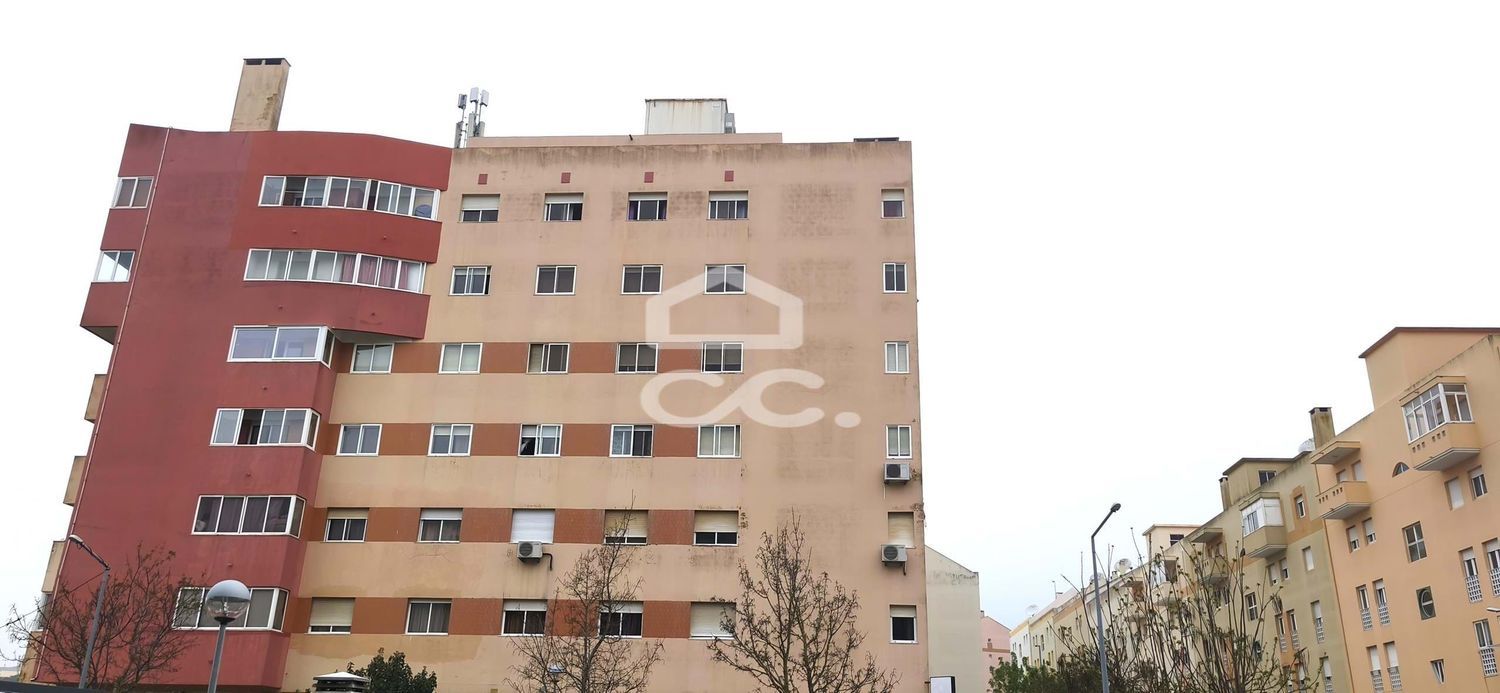 公寓 t3出售在 Ramada e Caneças