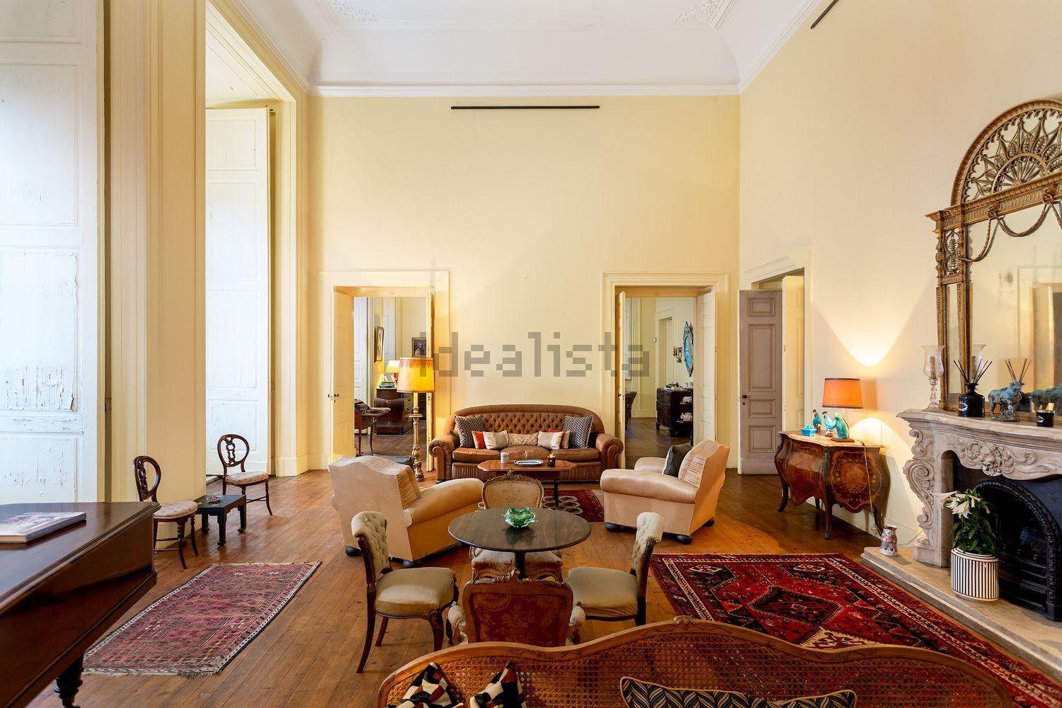 小楼房或独栋别墅出售在Avenida Marginal - 客厅