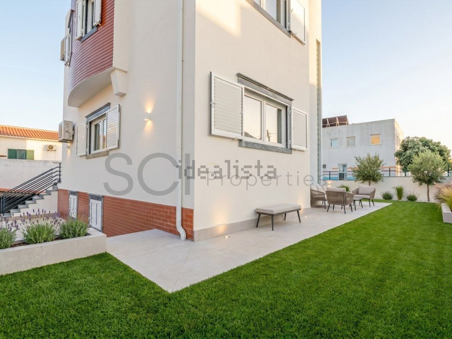 小楼房或独栋别墅出售在 Quinta de Cima - 外立面