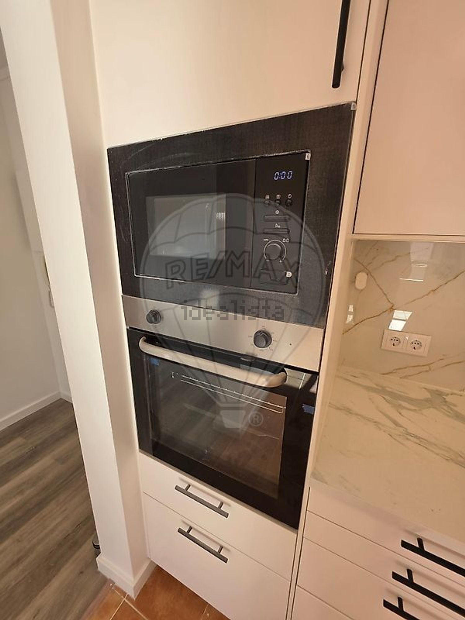 出租公寓 t2在Praça Professor Hernâni Cidade - 厨房