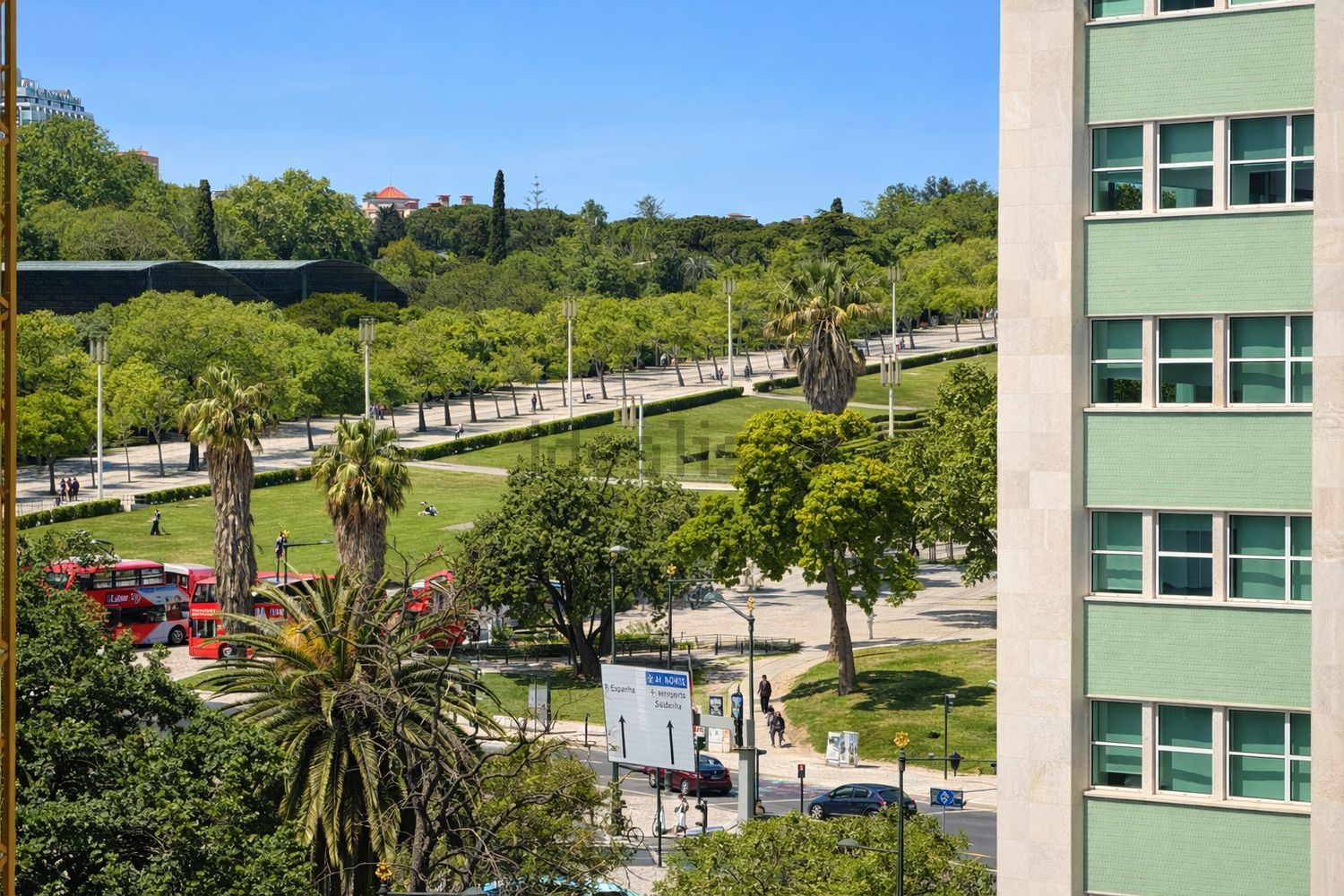 公寓 t1出售在Avenida Duque de Loulé, 123 - 花园