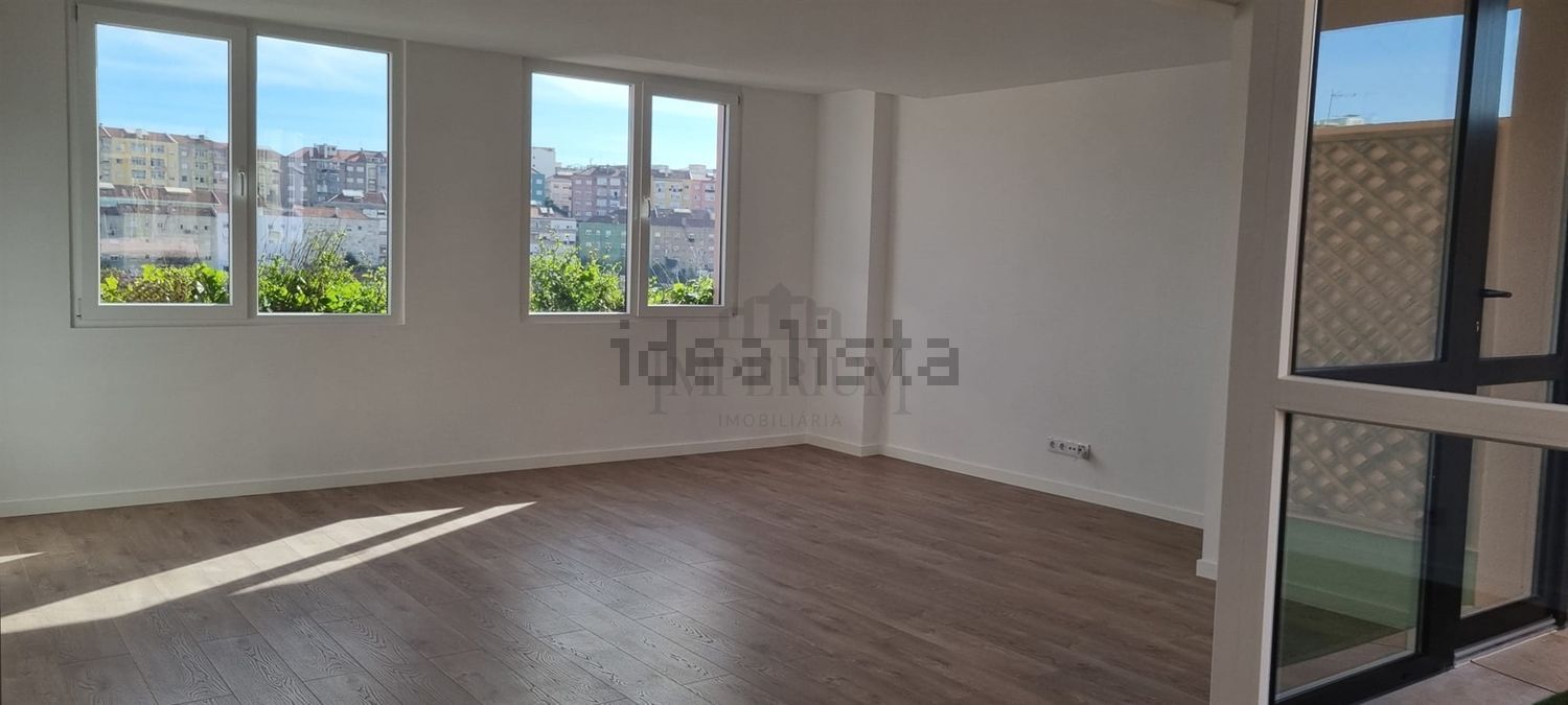 公寓 t2出售在Avenida Alexandre Salles, 18 b - 视线