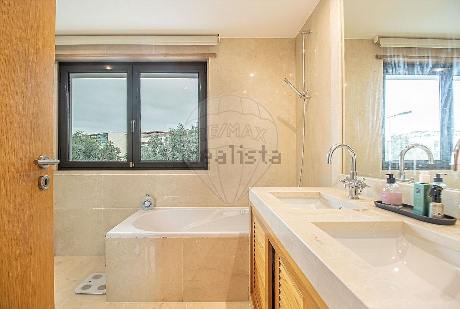 复式公寓出售在Rua H1 da Quinta dos Alcoutins - 卫生间