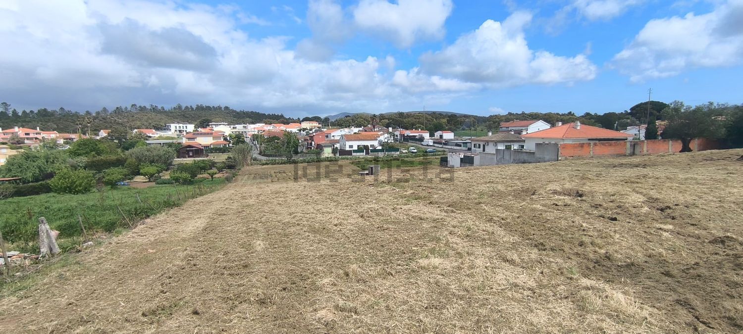 小楼房或独栋别墅出售在Rua da Macieira - 视线