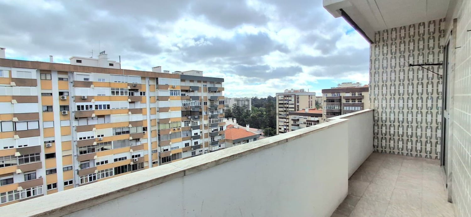 出租公寓 t2在Alameda das Linhas de Torres, 258 - 露台