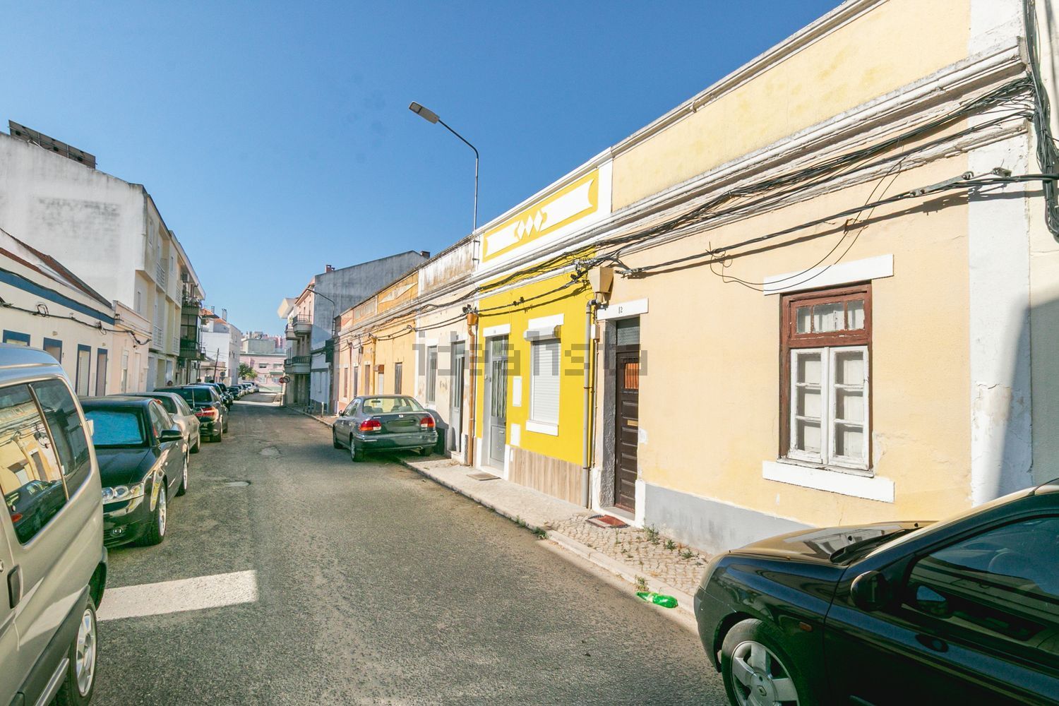 小楼房或独栋别墅出售在Rua Cesário Verde, 12 - 视线