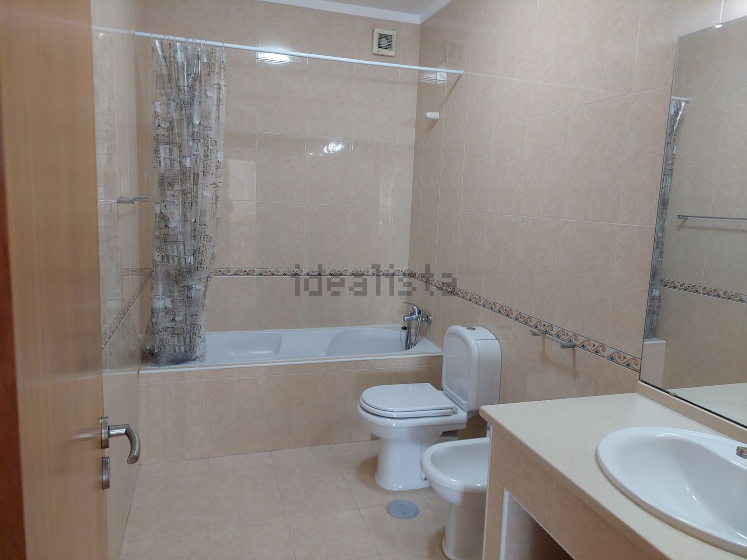 出租公寓 t2在Rua Madalena Sotto, 3720 -126 - 卫生间