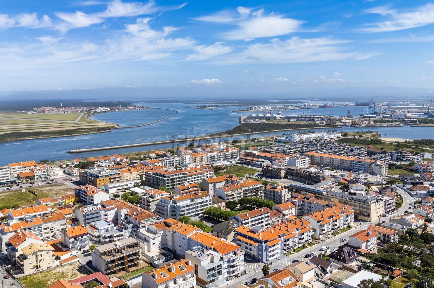 公寓 t1出售在Rua da Praia, 49 - 详情
