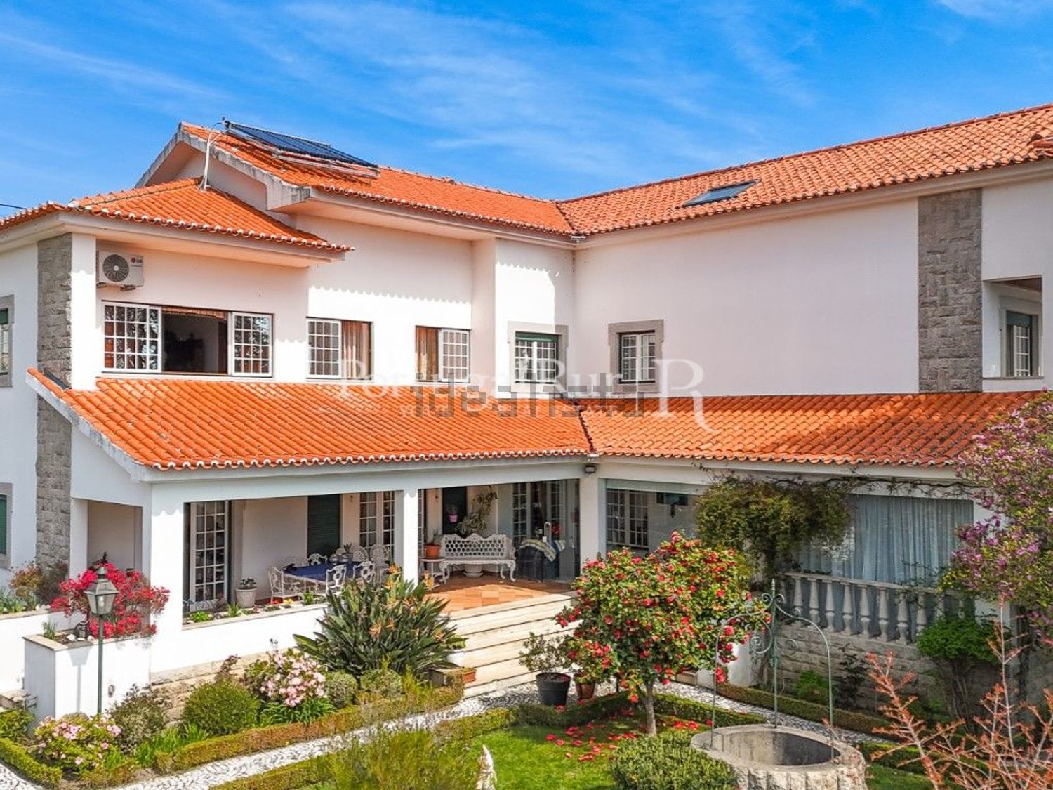 小楼房或独栋别墅出售在Rua da Quinta do Sol - 外立面