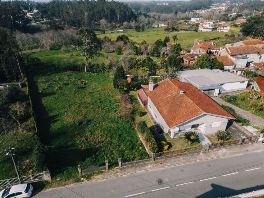 小楼房或别墅出售在 São Miguel de Souto