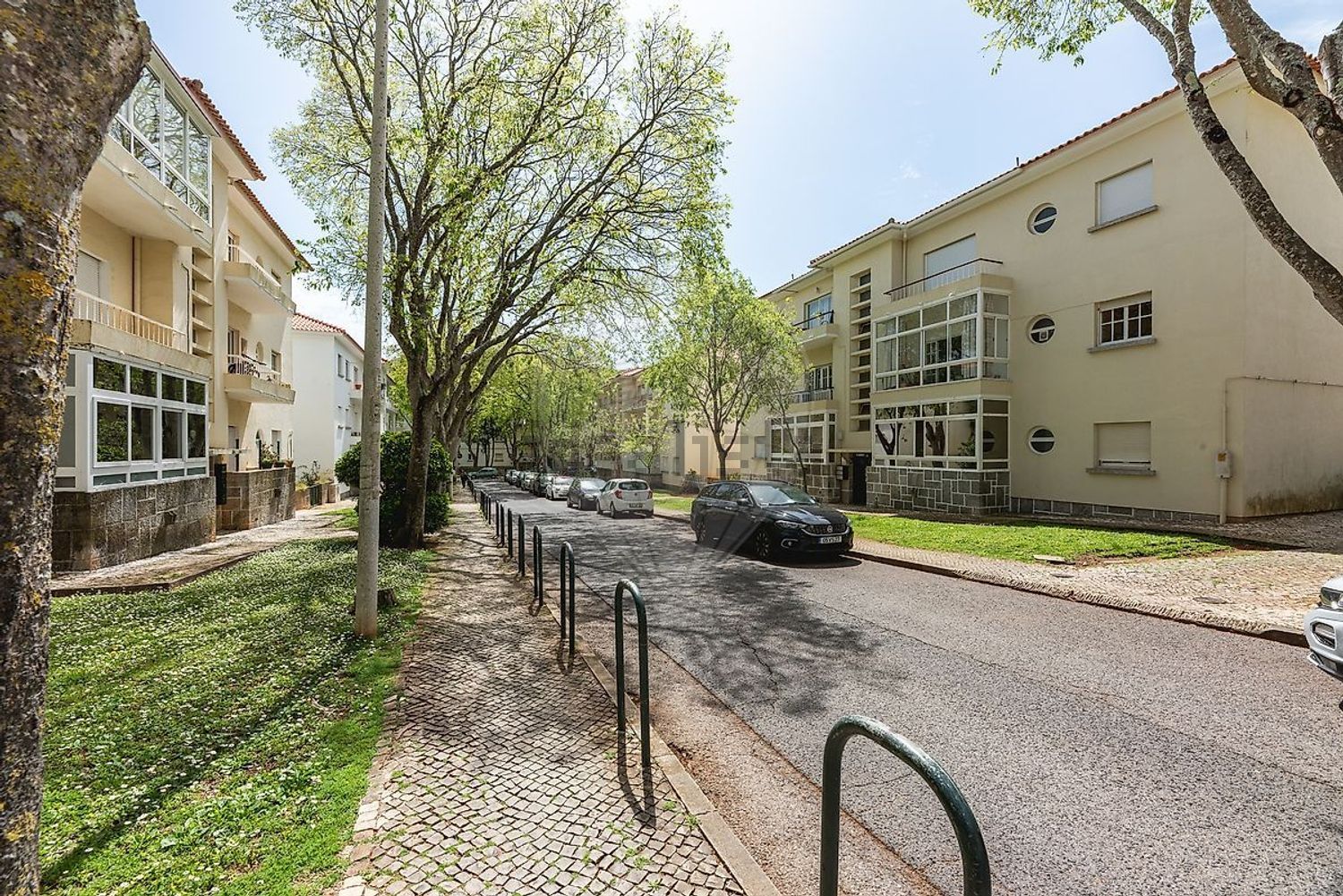 公寓 t3出售在Rua Conde Castro Guimarães - 花园
