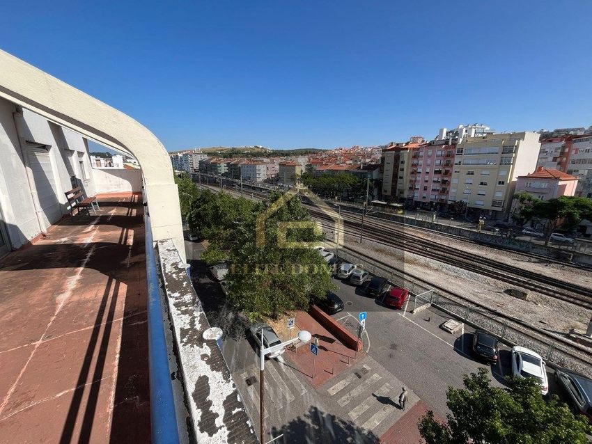 公寓 t4出售在 Centro da Amadora