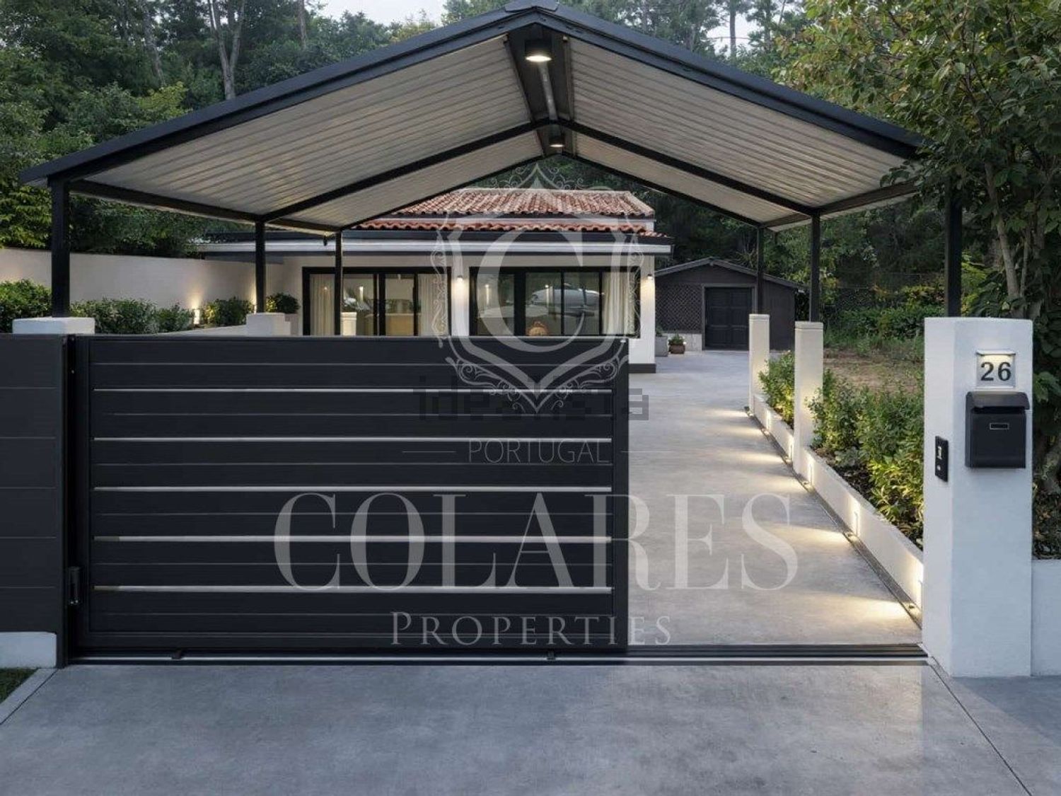 小楼房或独栋别墅出售在 Vila de Colares - Mucifal - 外立面