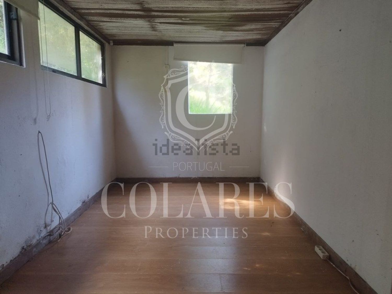 小楼房或独栋别墅出售在 Vila de Colares - Mucifal - 卧室