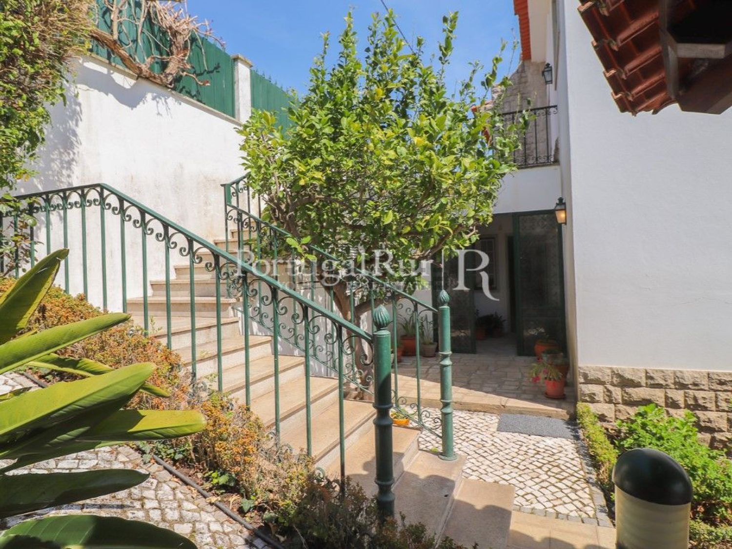 小楼房或独栋别墅出售在Rua da Quinta do Sol - 照片