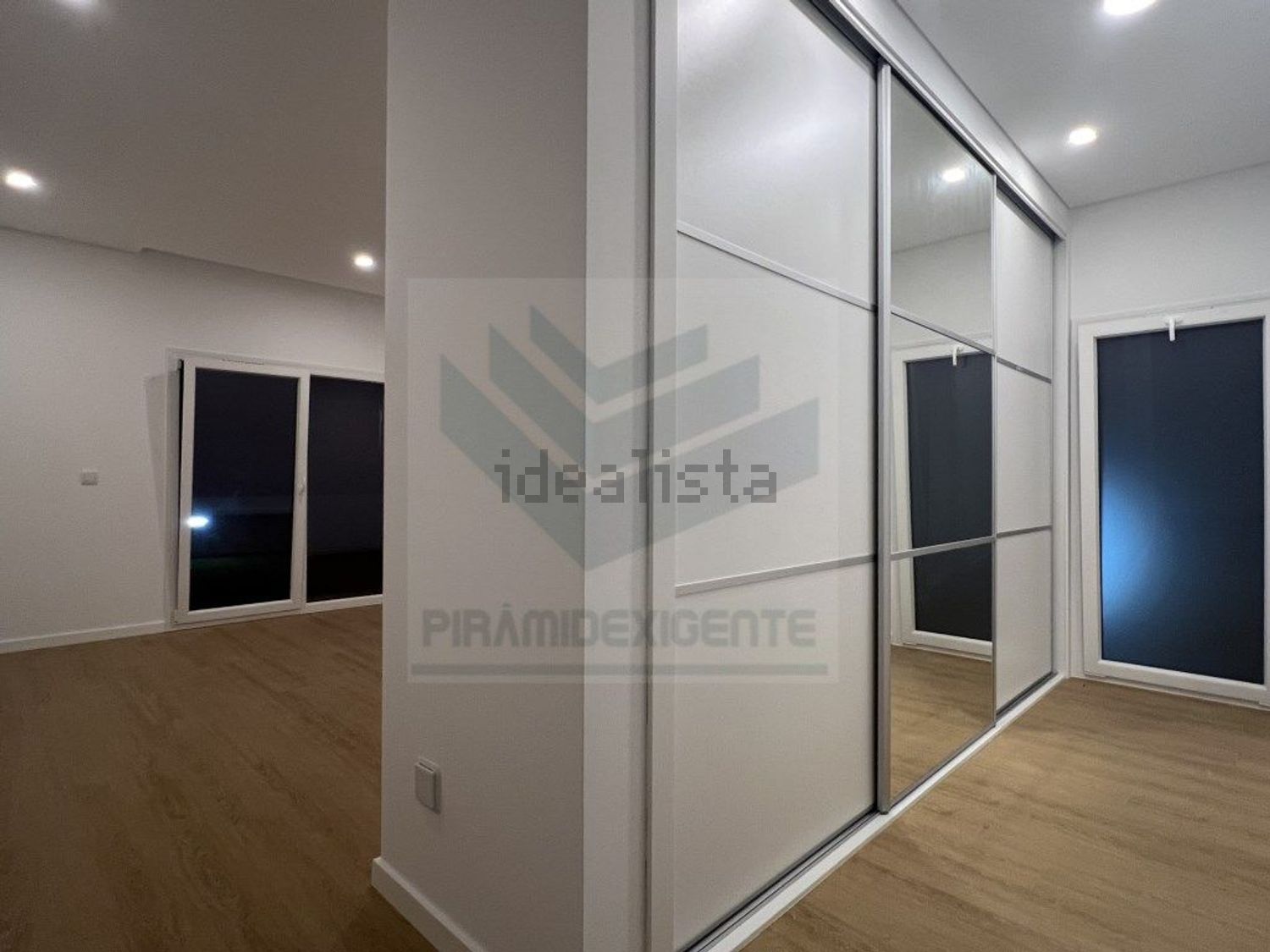 小楼房或独栋别墅出售在 Vila Nogueira de Azeitão - 试衣间