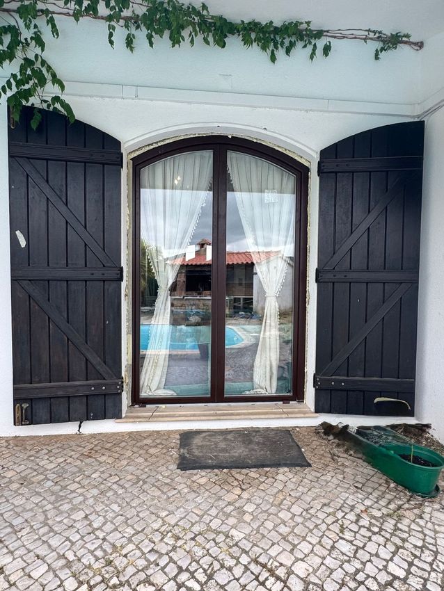 小楼房或独栋别墅出售在 Quinta Vale de Grou, 4