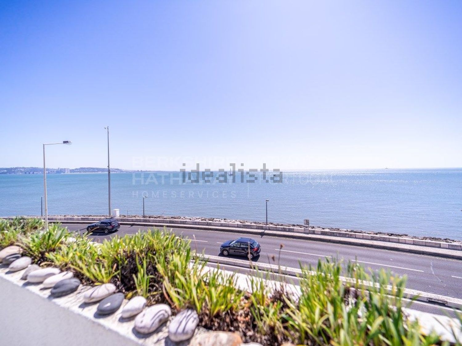 顶层公寓出售在Rua Direita de Caxias - 视线