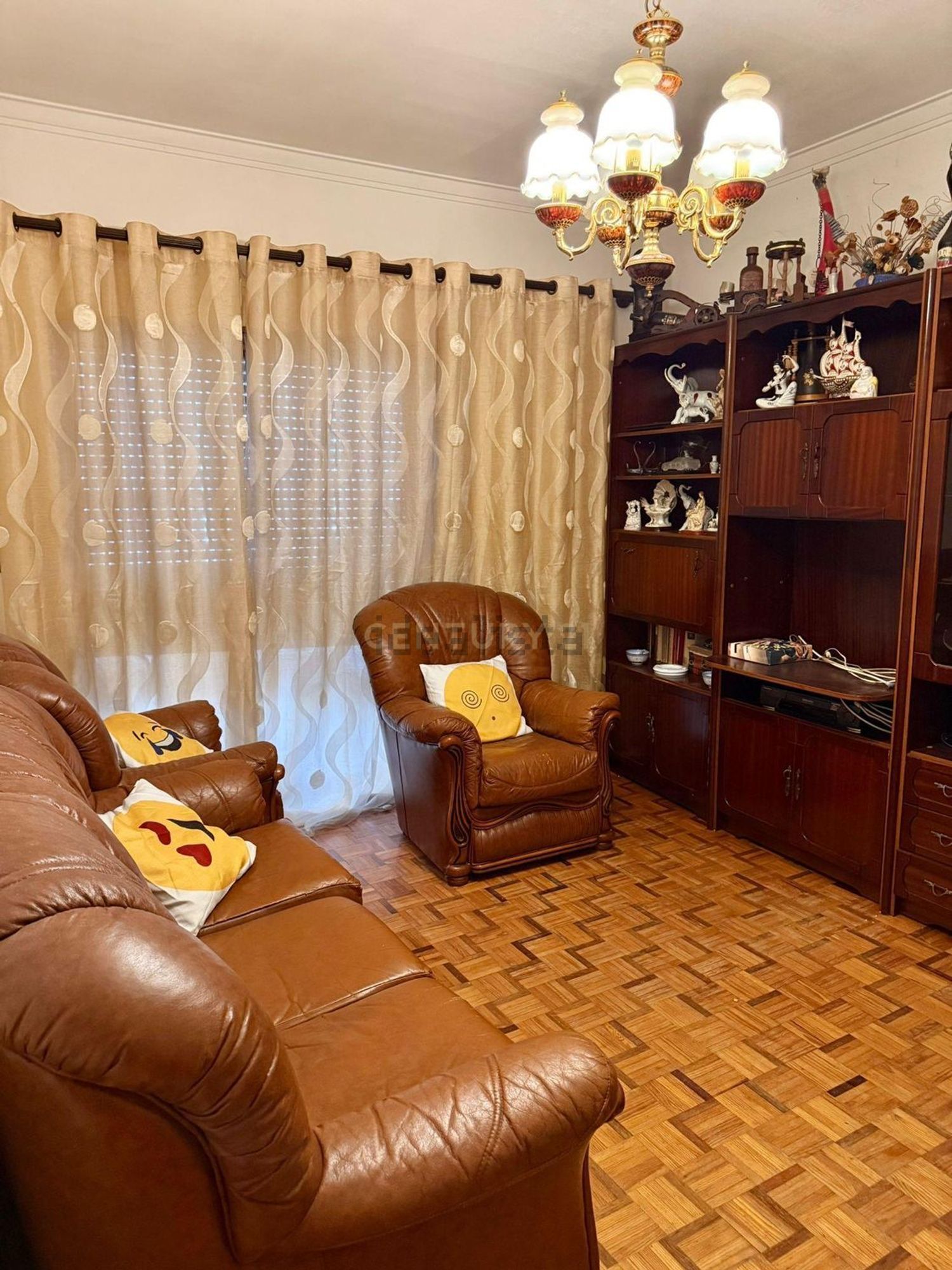 公寓 t3出售在Praceta Augusto Gil s/n - 客厅