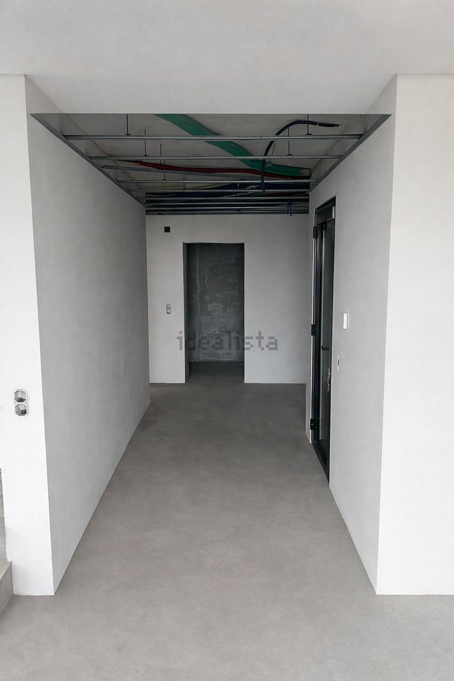 小楼房或独栋别墅出售在Avenida dos Freixos, 28 - 过道