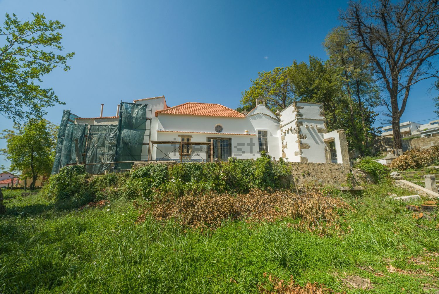 小楼房或独栋别墅出售在 Centro de Oliveira de Azeméis - 外立面
