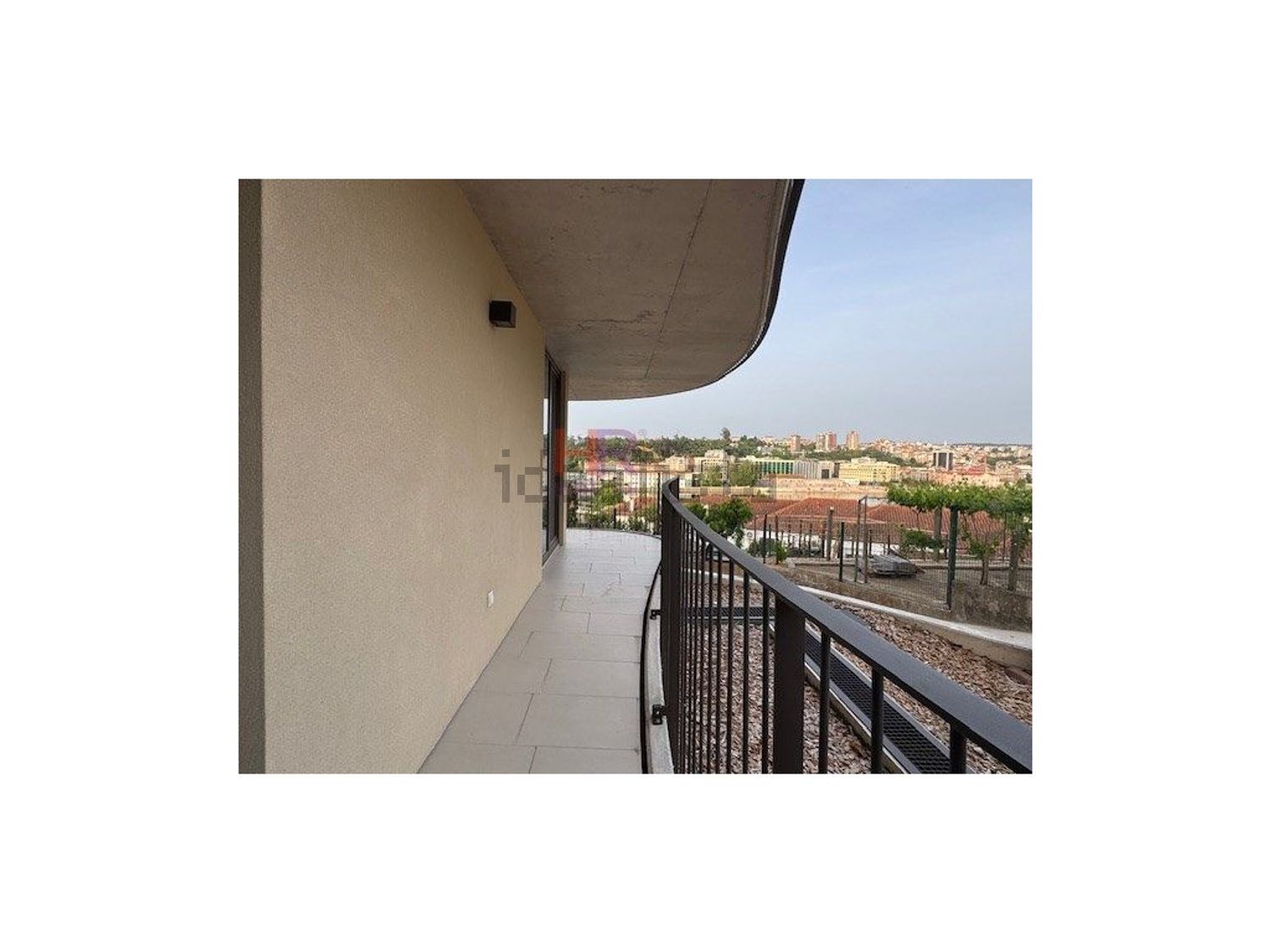 公寓 t3出售在 Santa Clara e Castelo Viegas - 阳台