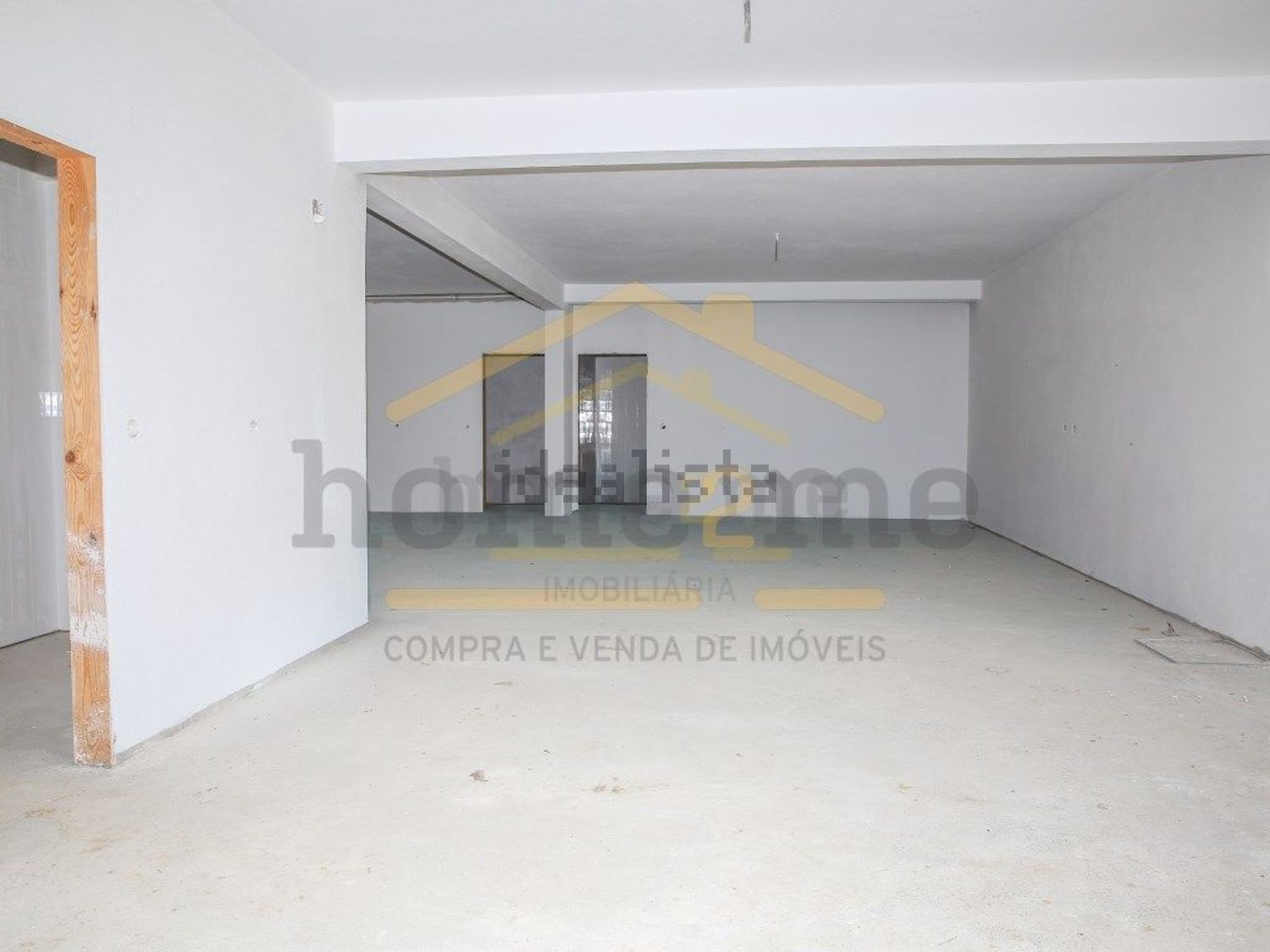 小楼房或独栋别墅出售在 Vila Franca de Xira - 停车位