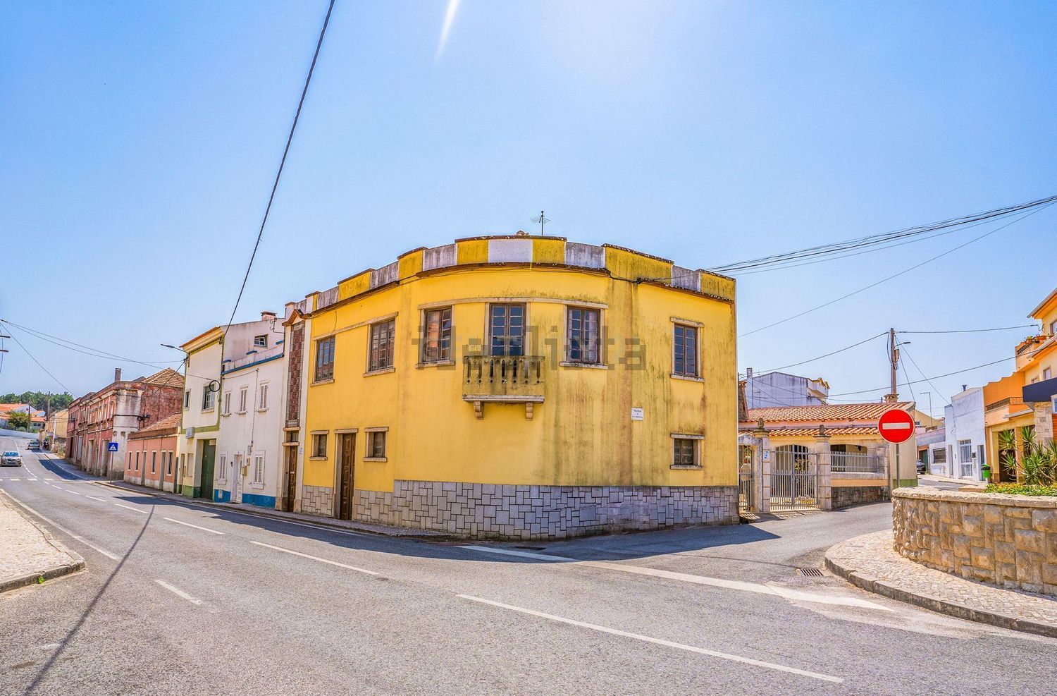 小楼房或独栋别墅出售在Rua Principal, 34 - 视线