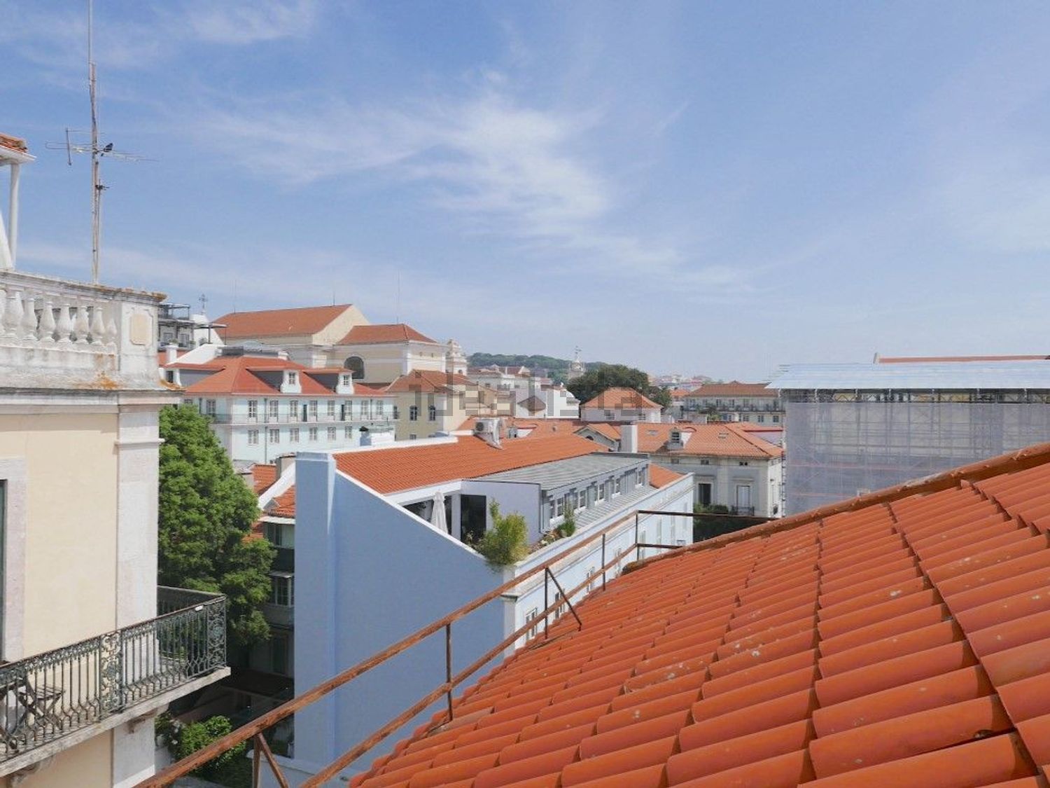 出租顶层公寓在 Chiado - Pç. de Camões - 视线