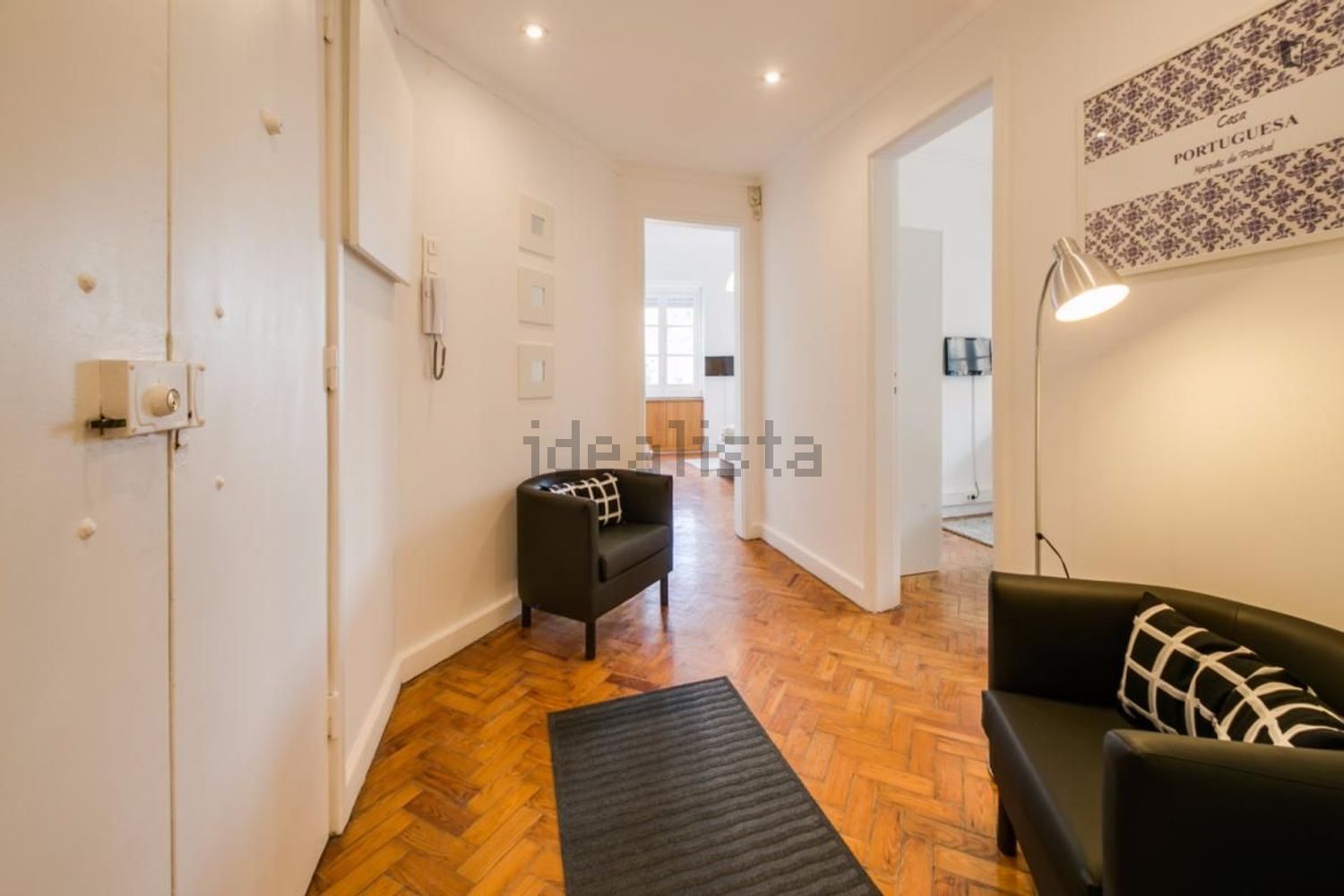 出租房间在Rua da Sociedade Farmacêutica - 客厅