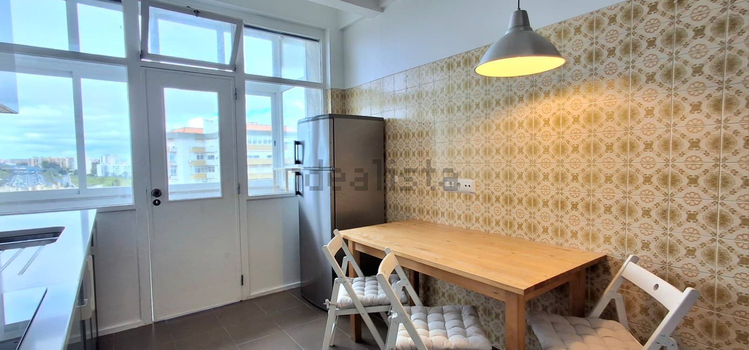 出租公寓 t2在Alameda das Linhas de Torres, 258 - 厨房