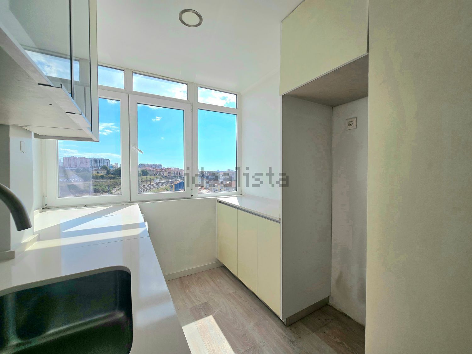 公寓 t2出售在Avenida Antero de Quental, 73 - 照片