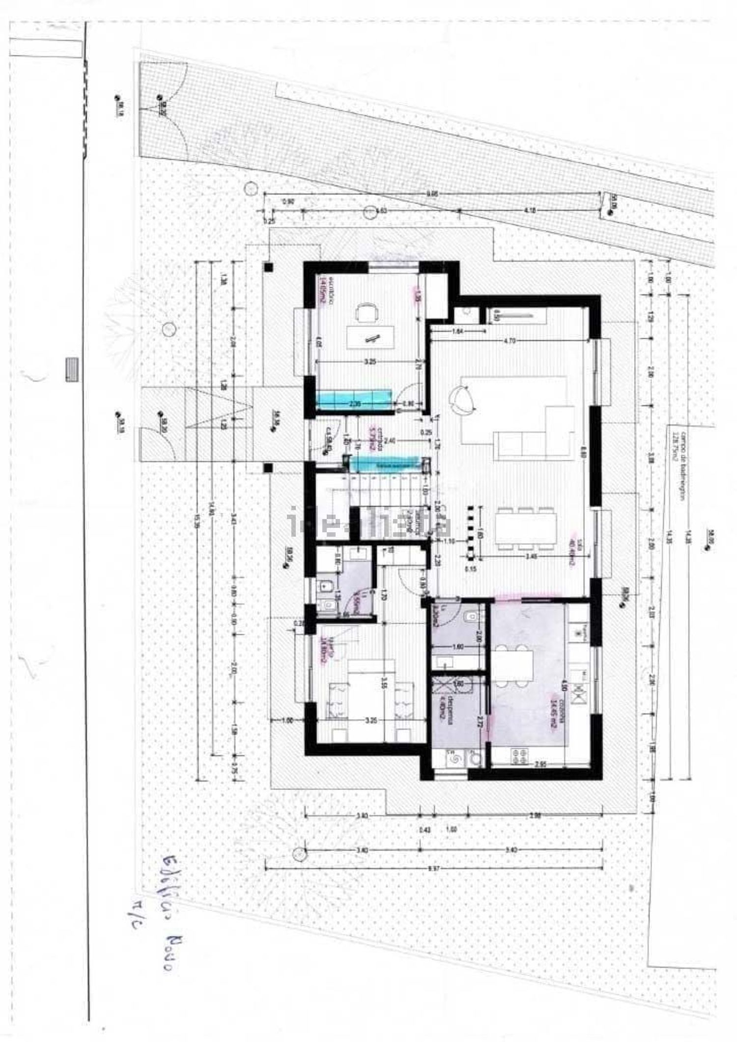 小楼房或别墅出售在Avenida da Verdizela - 平面图