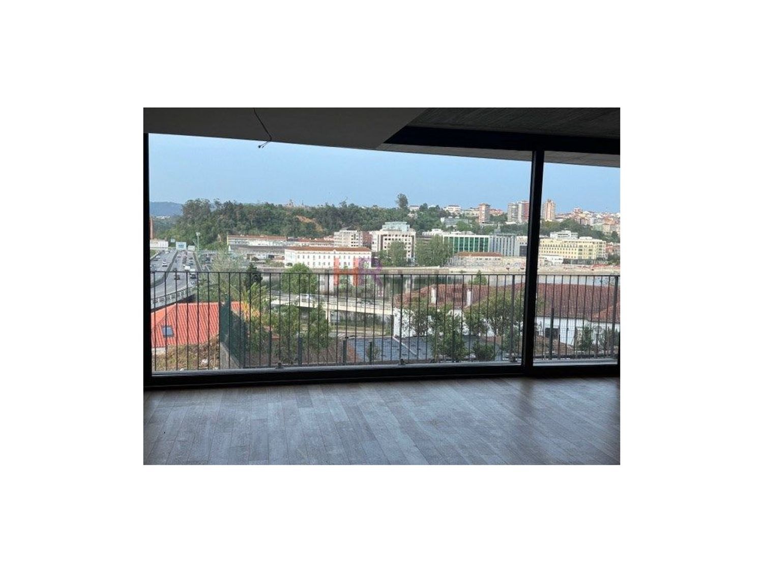 公寓 t3出售在 Santa Clara e Castelo Viegas - 阳台