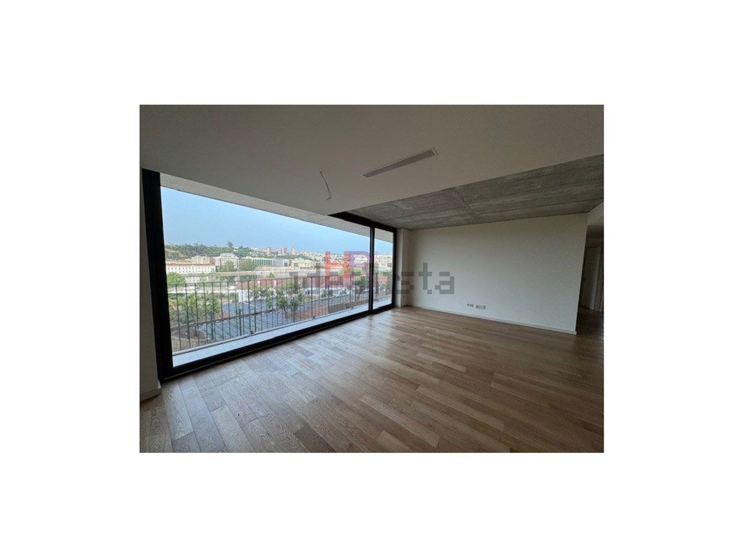 公寓 t3出售在 Santa Clara e Castelo Viegas - 居住