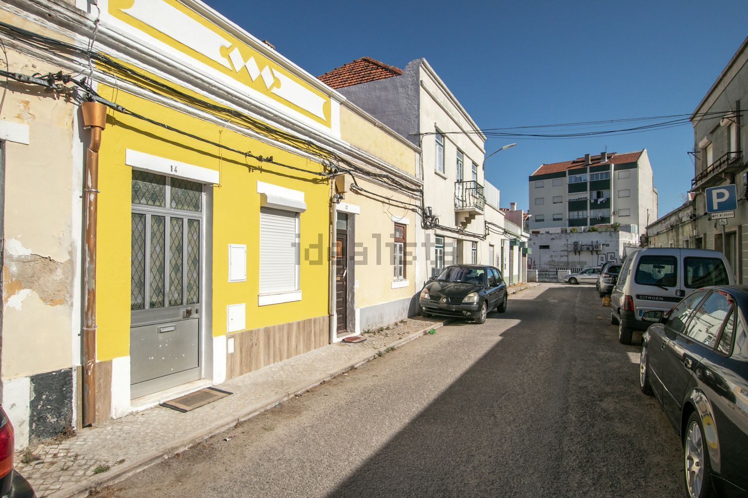 小楼房或独栋别墅出售在Rua Cesário Verde, 12 - 视线