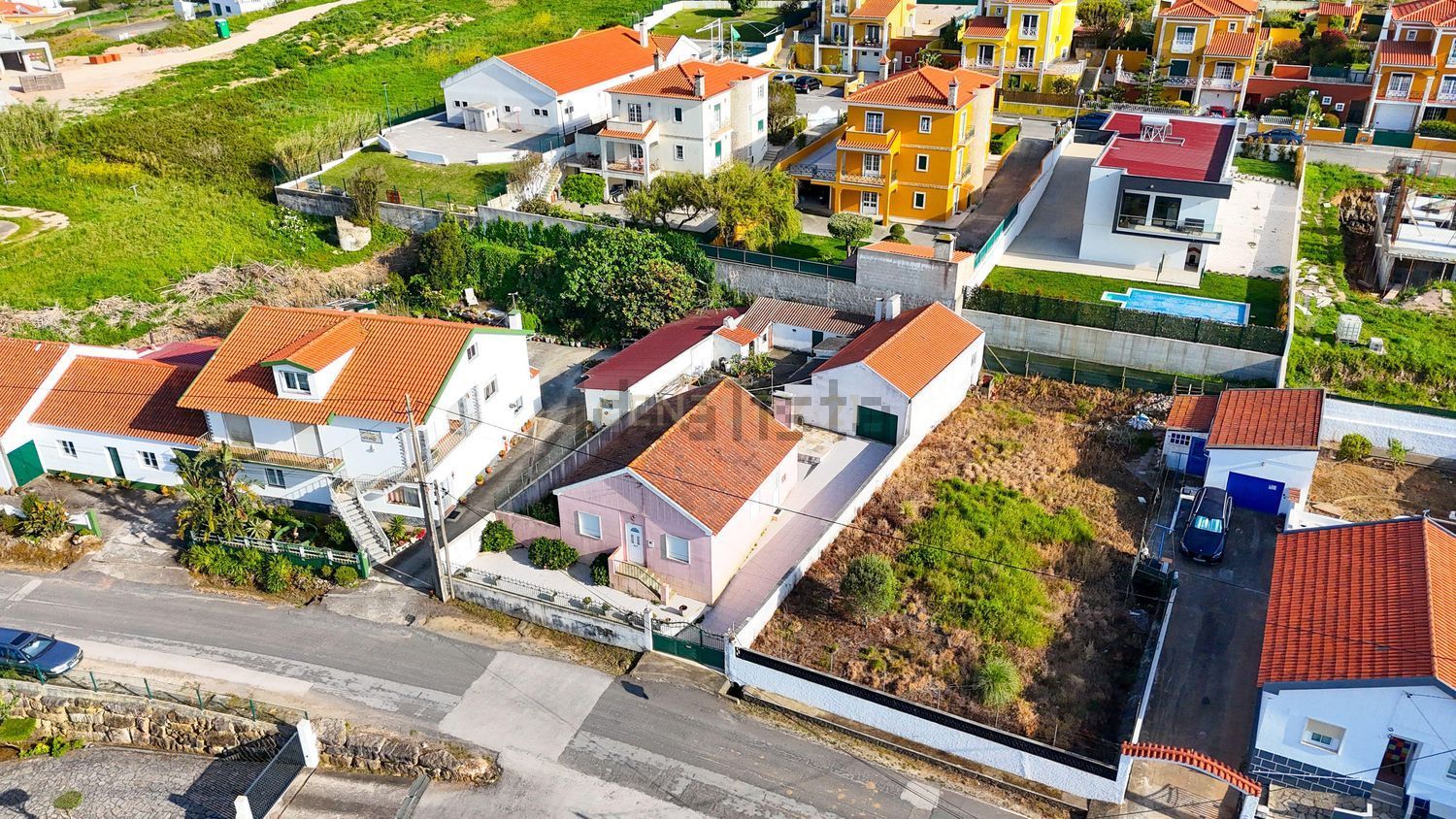 小楼房或独栋别墅出售在Rua Nossa Senhora da Conceição, 34 - 游泳池
