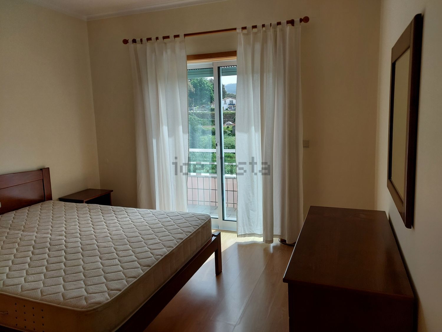 出租公寓 t2在Rua Madalena Sotto, 3720 -126 - 卧室
