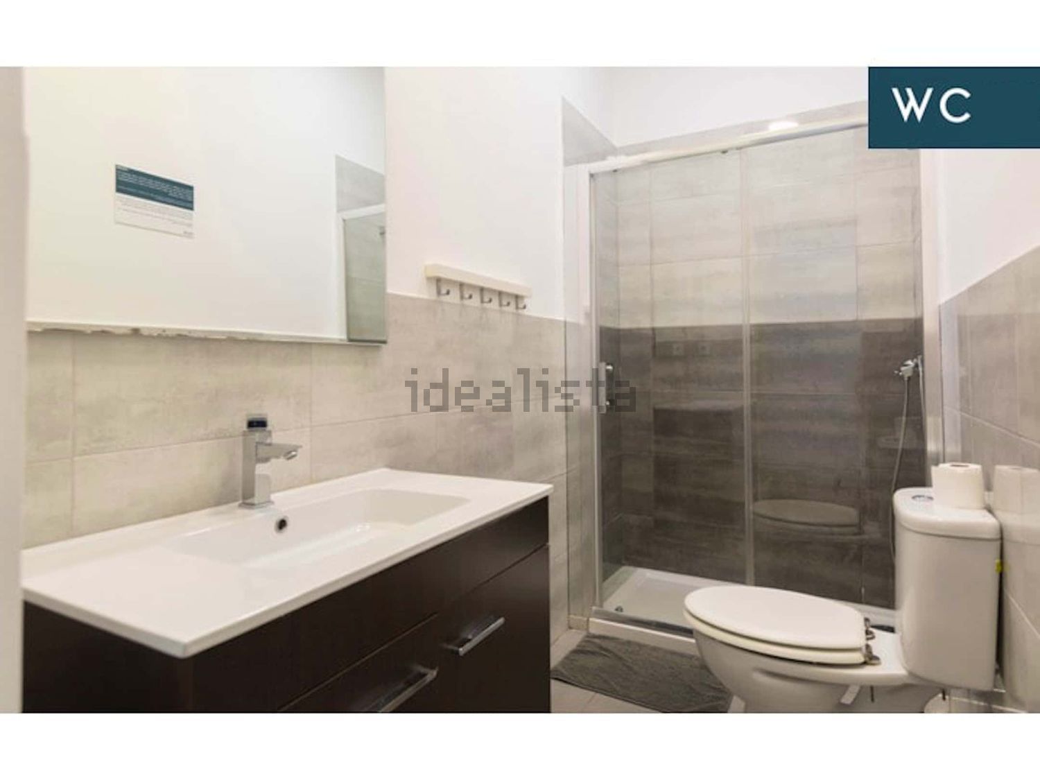 出租房间在Rua de São Félix s/n - 卫生间