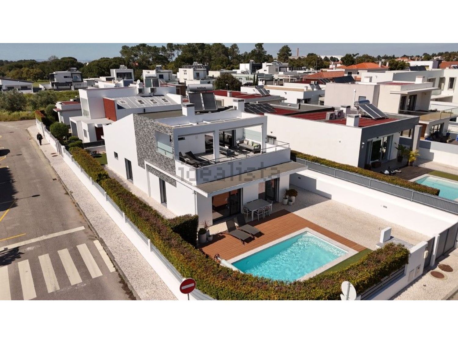 小楼房或独栋别墅出售在 Vila Nogueira de Azeitão - 游泳池