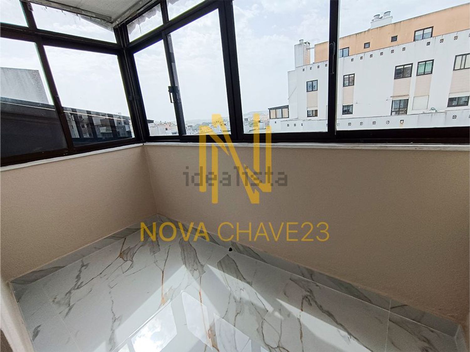 公寓 t2出售在Avenida do Parque - 露台