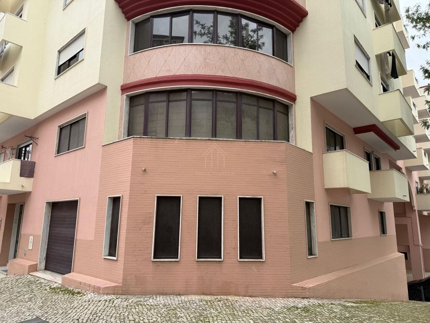 公寓 t2出售在 Ramada e Caneças