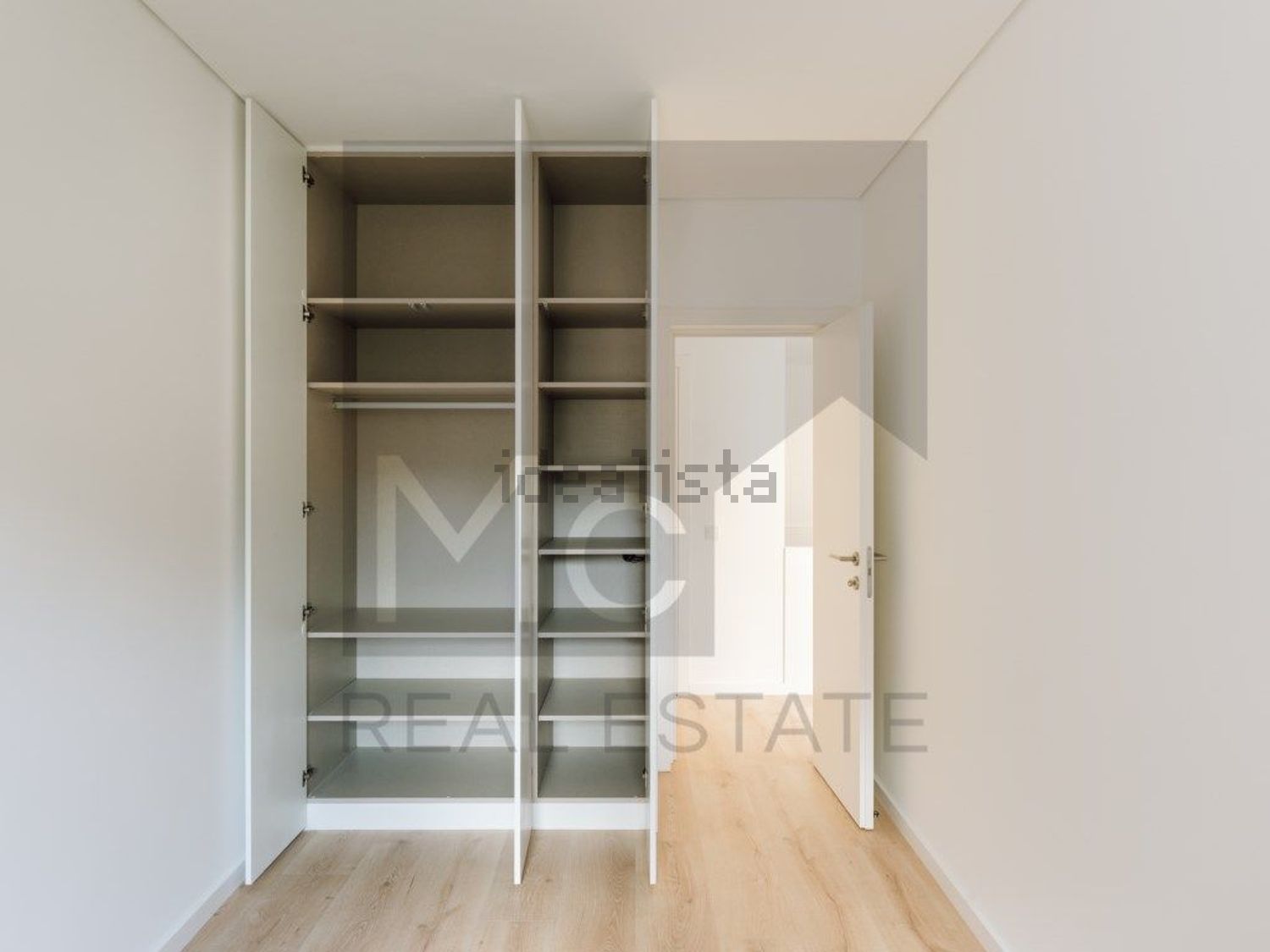 出租公寓 t3在Avenida General Roçadas, 72 b - 卧室