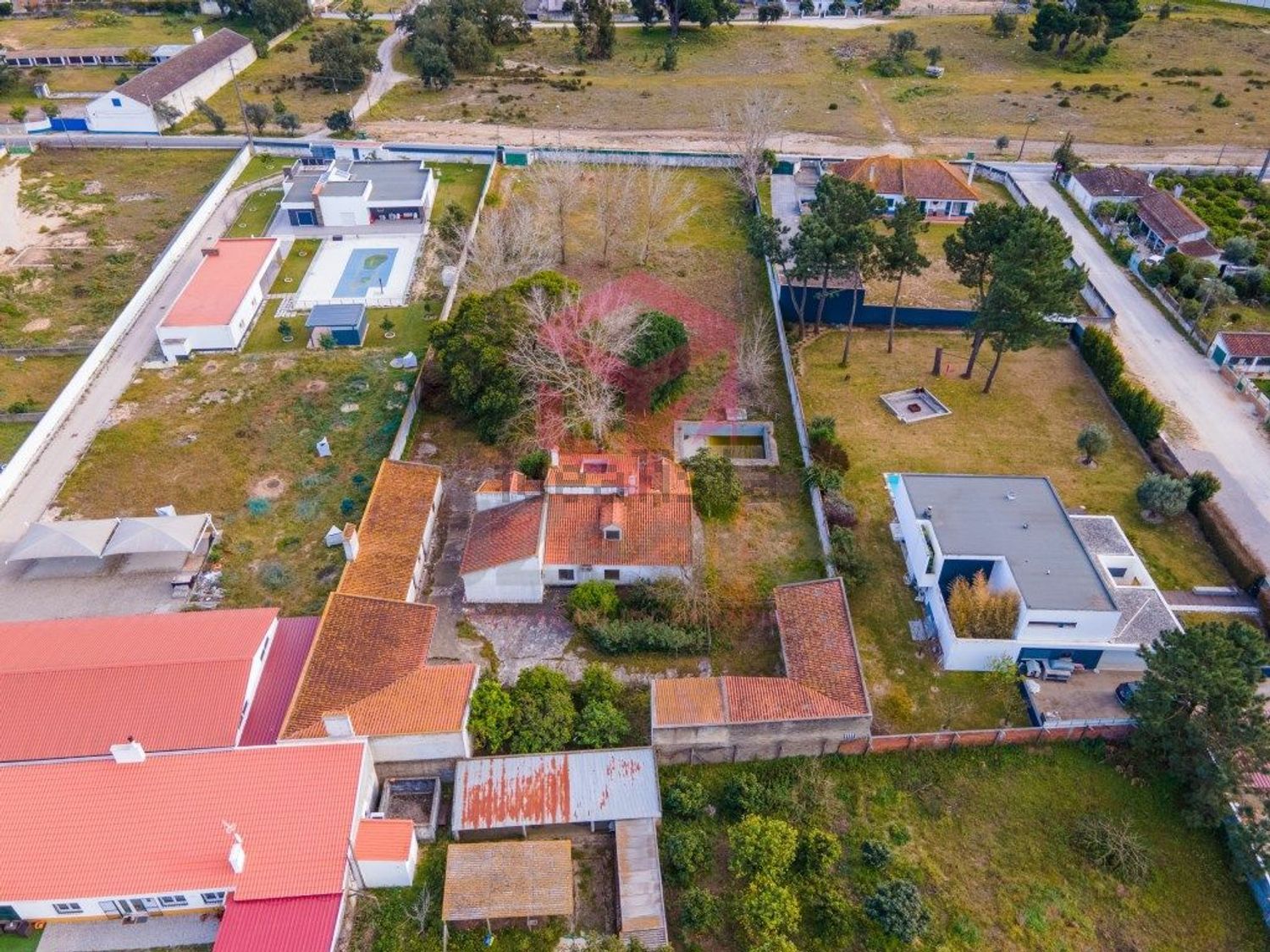 小楼房或独栋别墅出售在Rua de São Francisco - 游泳池