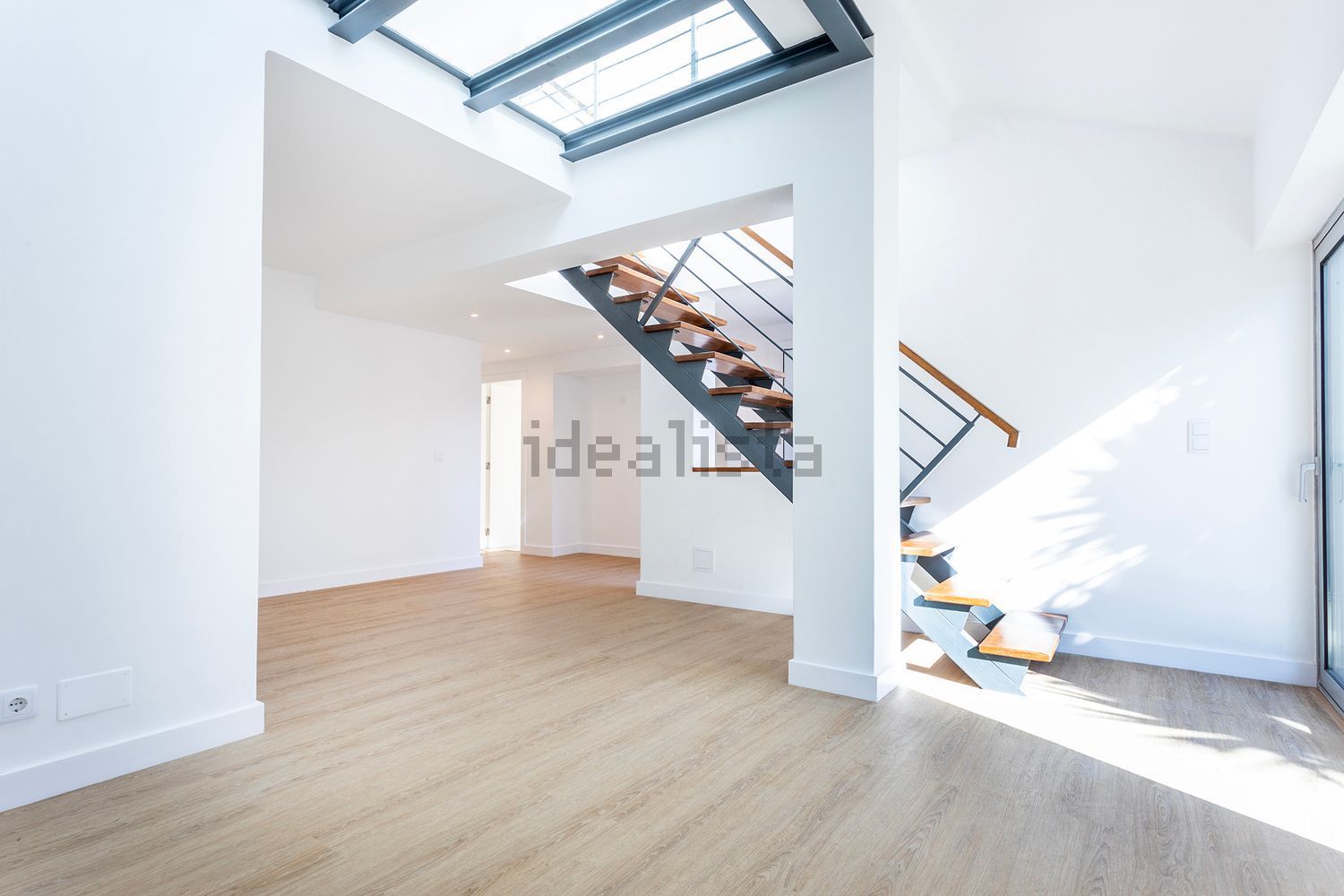 出租小楼房或独栋别墅在Rua Alfredo Caldeira - 详情