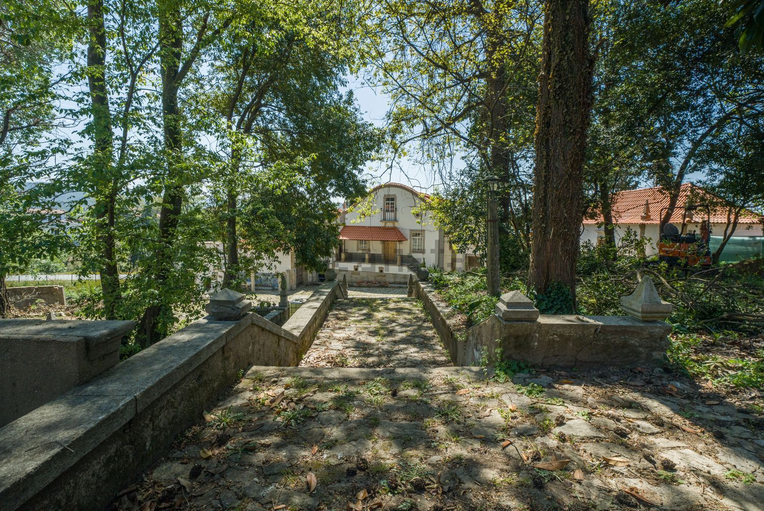小楼房或独栋别墅出售在 Centro de Oliveira de Azeméis - 花园