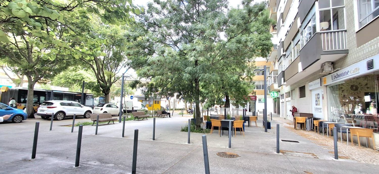 出租公寓 t2在Alameda das Linhas de Torres, 258 - 外立面